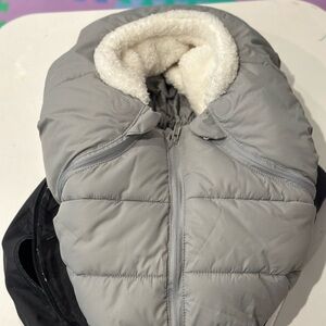 Uppababy cozyganoosh and rain cover for mesa bundle